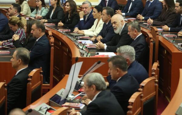 A mund të ndjekim Hungarinë në hetimin e pasurive të zyrtarëve?