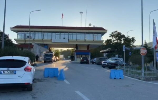 Tentuan të trafikonin 91 kg kanabis