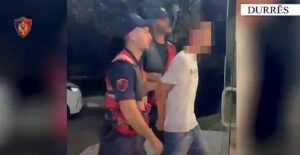 U kap me 297 doza heroinë dhe kokainë me qëllim shitjen  arrestohet 21 vjeçari në Durrës