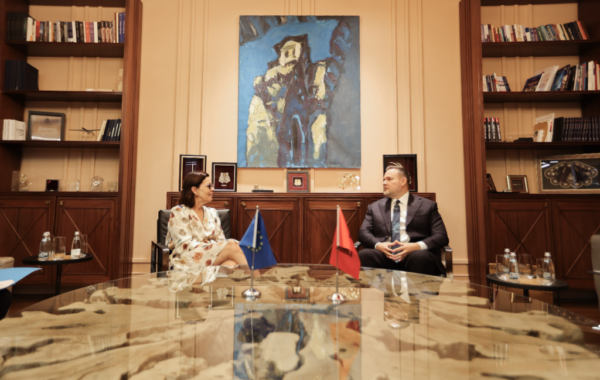 objektivit të vitit 2027