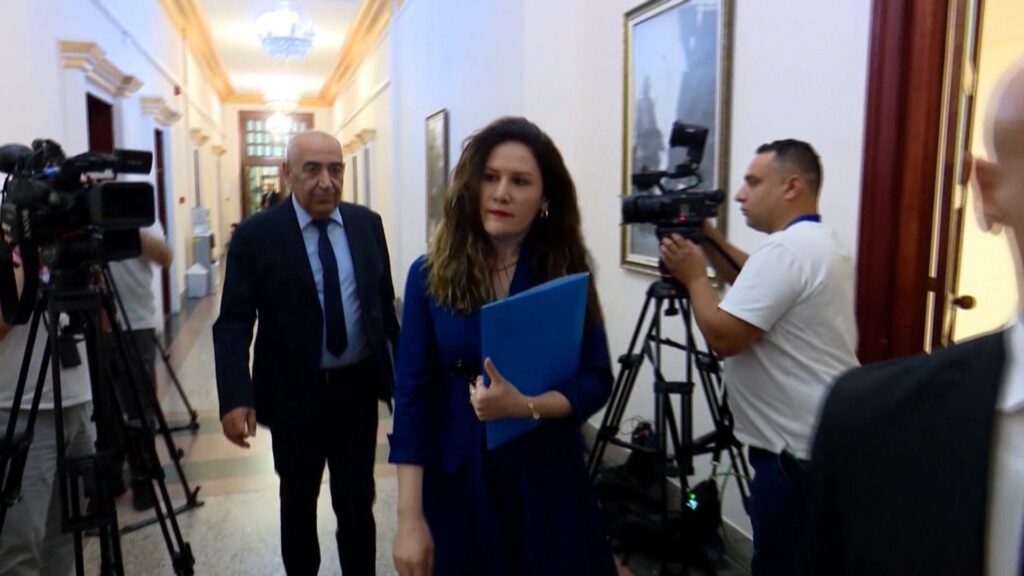 GJKKO e la në arrest shtëpie,