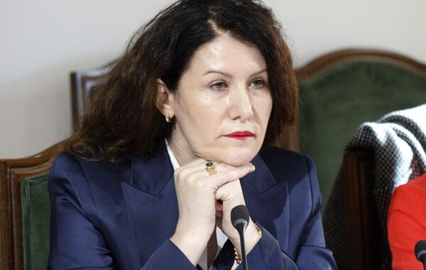 Akuzat ndaj shefes së SHISH vënë në pikëpyetje sigurinë kombëtare të Shqipërisë