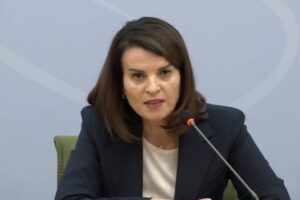 e mendjeve të tyre të