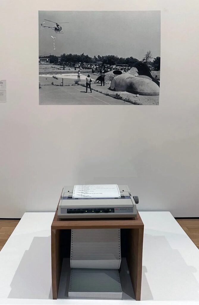 Alison Knowles në retrospektivë të madhe në Nju Jork  artistja e Fluxus it që shndërroi jetën e përditshme në art