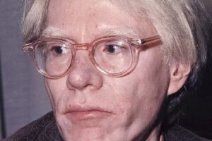 Andy Warhol, portret nga viti 1975