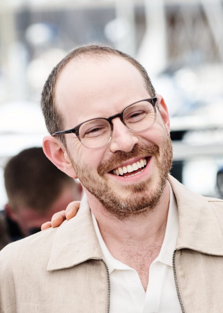 Ari Aster përgatit filmin e ri «Scapegoat»  Jude Law në bisedime për t iu bashkuar Scarlett Johansson dhe Jacob Elordi