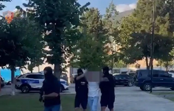 arrestohen në Itali