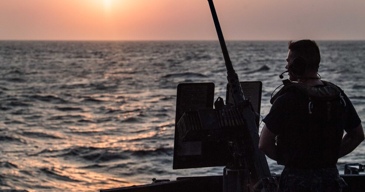 Ngushtica Bab el-Mandeb, porta e Detit të Kuq drejt Kanalit të Suezit
