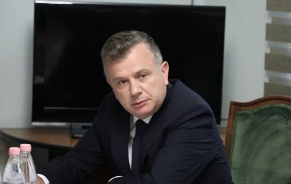 kriteret kushtetuese dhe ligjor