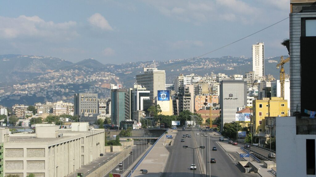 FMN  Lufta po i kushton rëndë ekonomisë së Libanit — inflacion dy shifror dhe dëme të mëdha në infrastrukturë