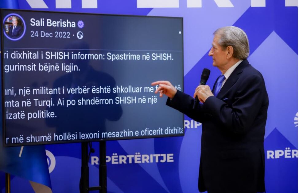 ulët tradhtie ndaj ligjit e