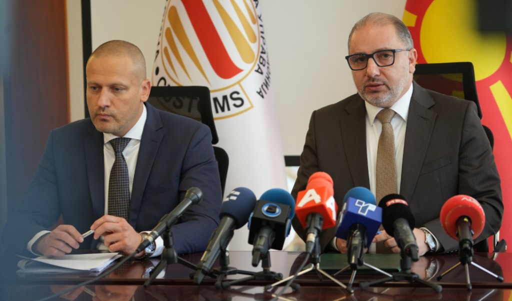 Operacioni  Filter   Goditet kontrabanda e 69 milionë cigareve  13 të ndaluar — mes tyre doganierë e policë