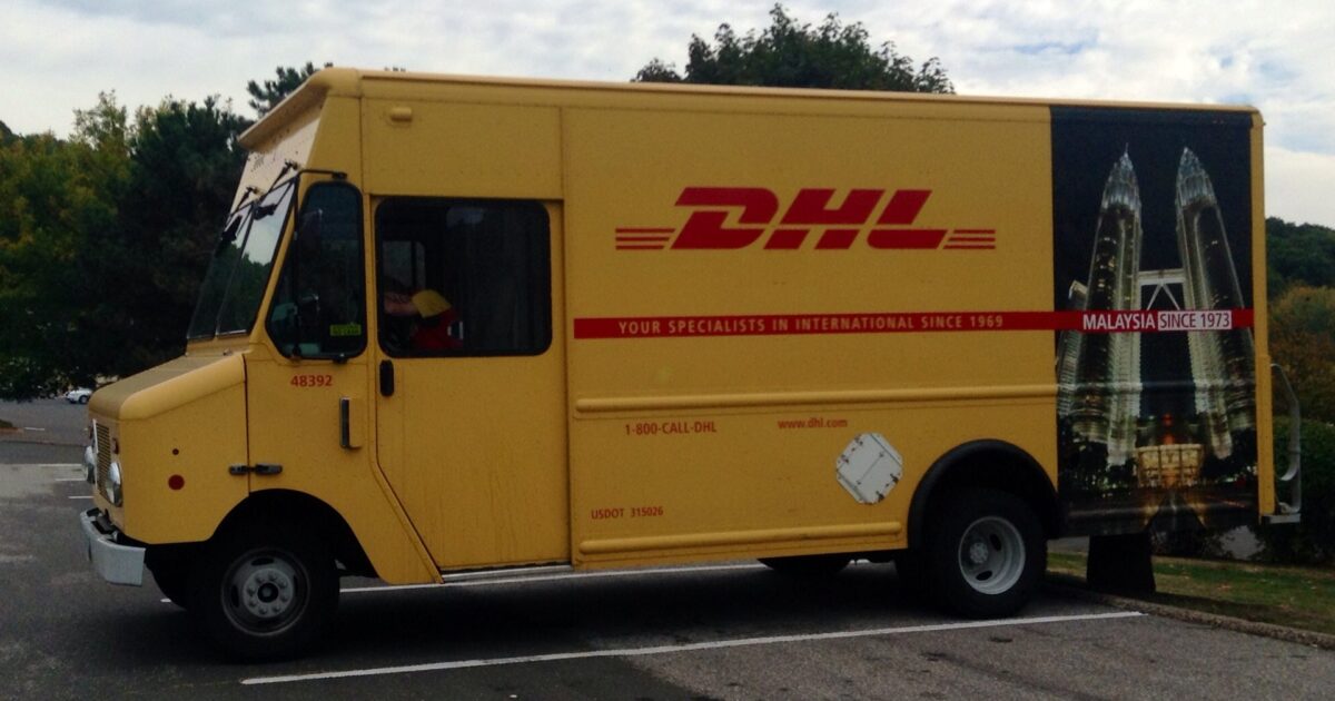 Kamion i kompanisë DHL