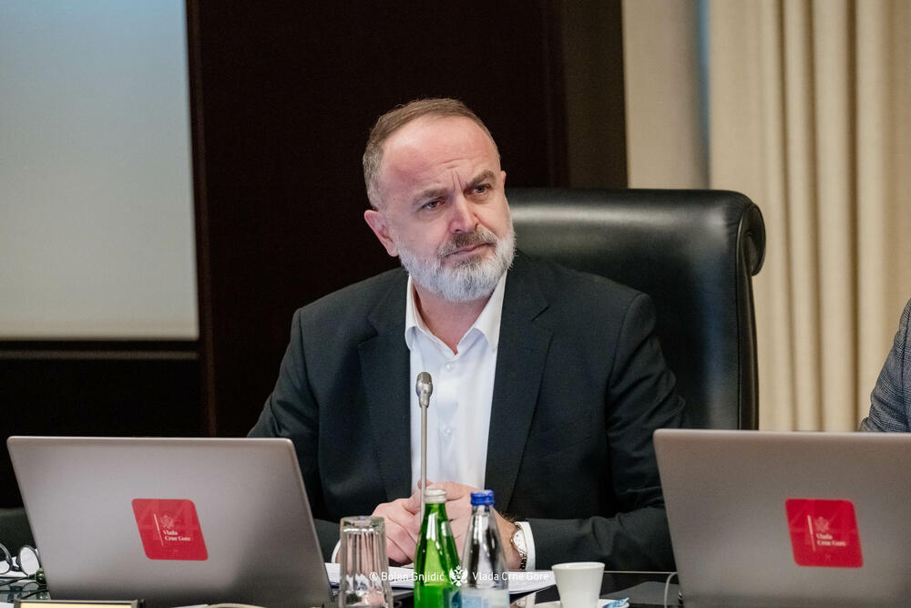 Reagime të reja në Mal të Zi pas dënimit të krerëve të UÇK së  Gjeloshaj mbron qëndrimin  HRA dënon drejtësinë selektive
