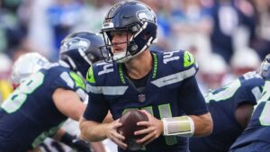 Sam Darnold pritet të mungojë në Javën 2  por shmang dëmtim të rëndë në ijet