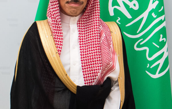 Ministri i Jashtëm saudit, princi Faisal bin Farhan Al Saud