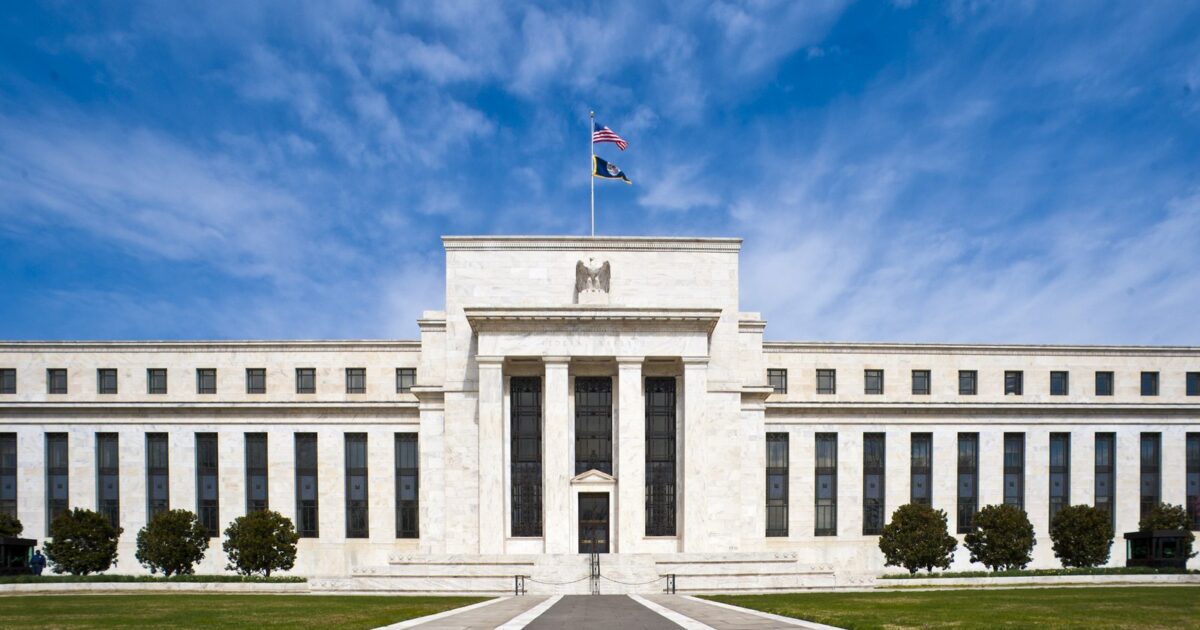 Ndërtesa Eccles, selia e Rezervës Federale në Uashington. Foto: Federal Reserve / Wikimedia Commons (domain publik)
