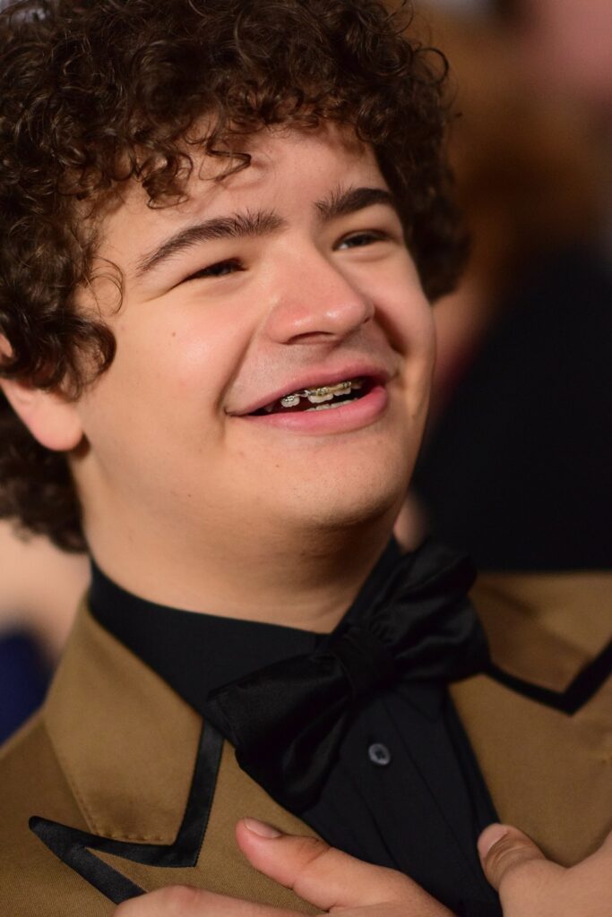 «Rent» në West End  bileta «day seat» për preview t e parë  me Gaten Matarazzo në rolin e Markut