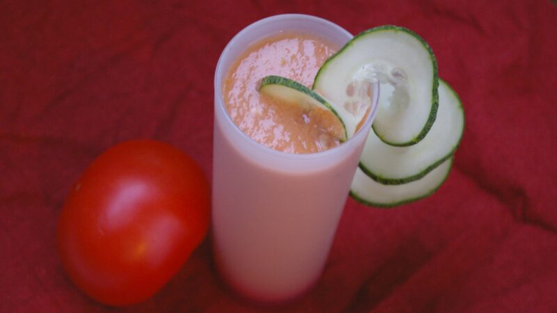 Gazpacho andaluz — supa e ftohtë spanjolle me domate