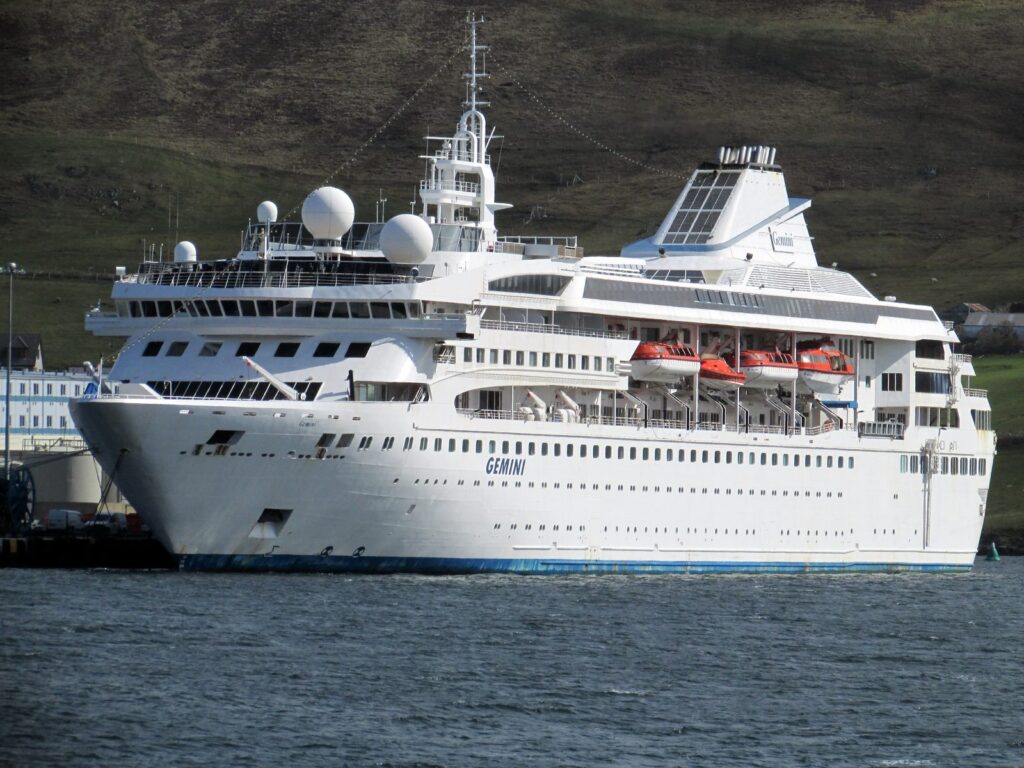 Anija turistike  Gemini  nxirret në ankand në Greqi për borxhet e Miray Cruises