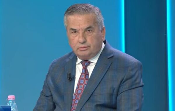 hajde më në