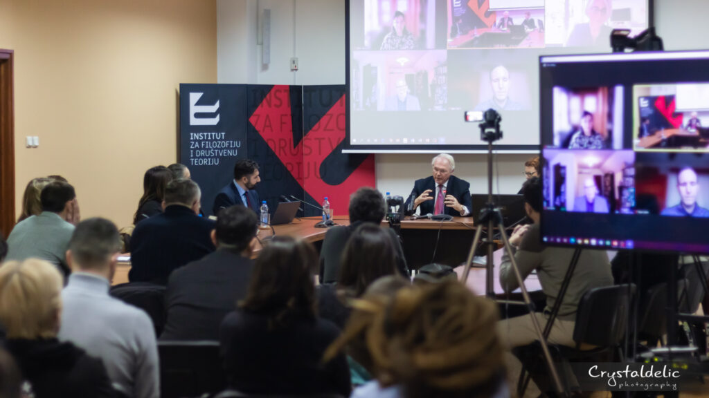 Qeveria serbe shkarkon kreun dhe tre anëtarë të bordit drejtues të Institutit për Filozofi dhe Teori Sociale në Beograd