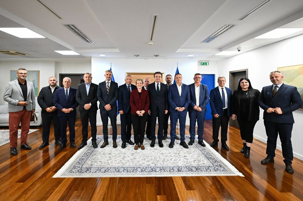 Kurti për shqiptarët e Luginës  Bashkimi në zgjedhje mund të jetë historik