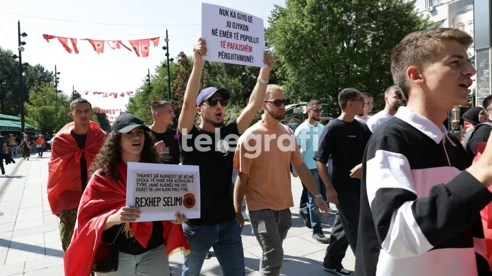Vendimi ndaj ish krerëve të UÇK së  protestë gjithëpopullore sot në Prishtinë