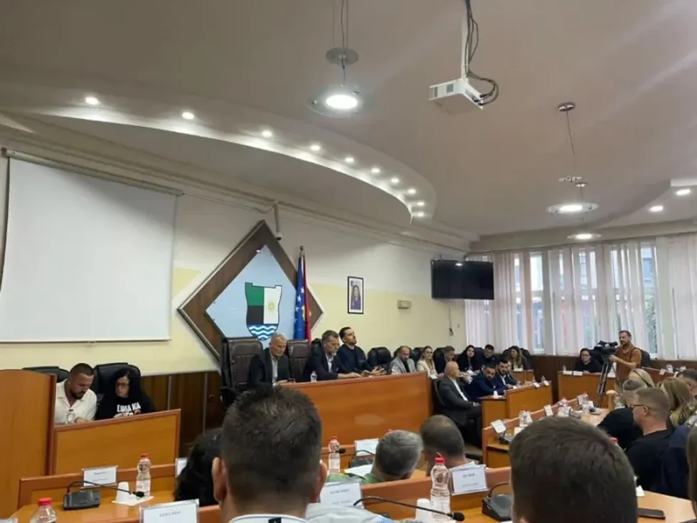 Kuvendi i Mitrovicës miraton Deklaratën  Jo në emrin tim  për aktgjykimin ndaj krerëve të UÇK së