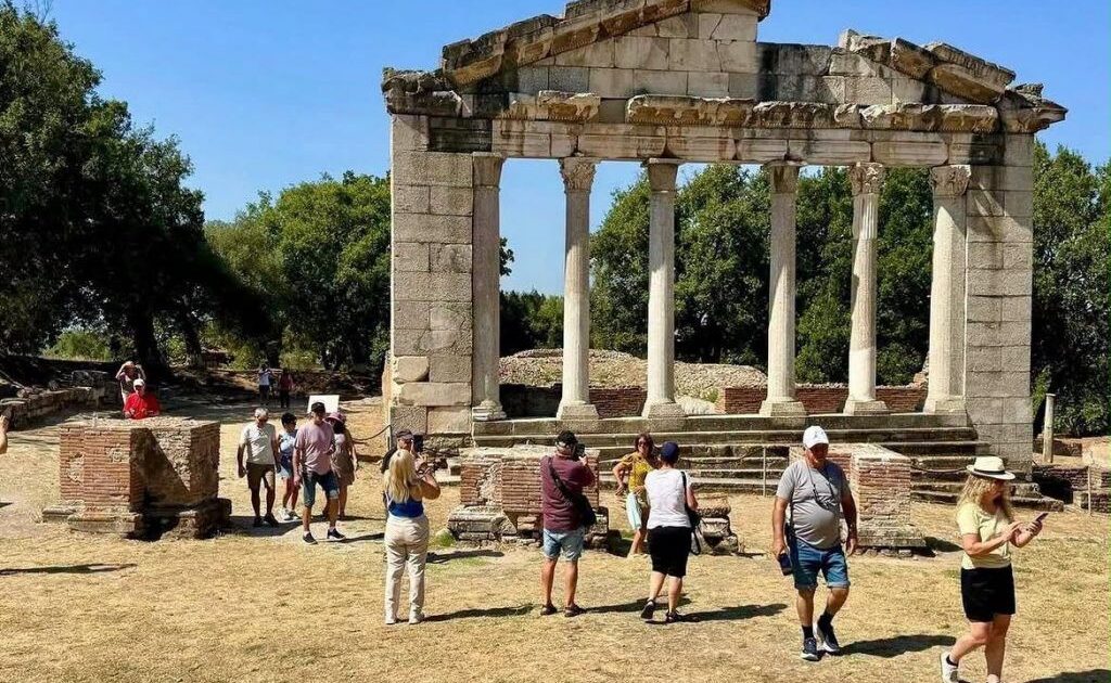 92 mijë turistë