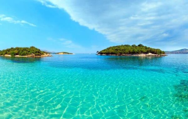 ”Conde Nast Traveler”