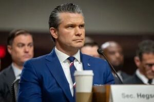 shkarkimin e Hegseth