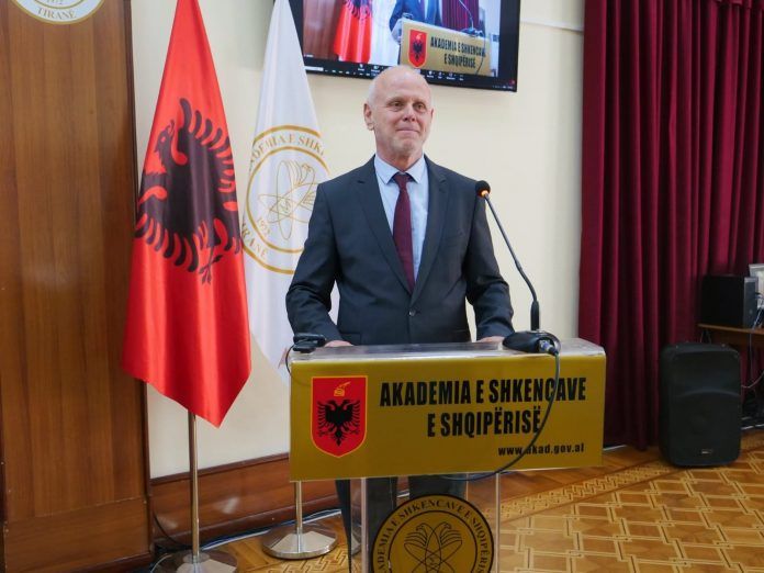 Akademiku Nazim Gruda