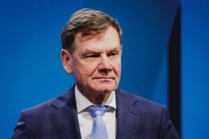 FOKUS – Wadephul viziton Otavën për