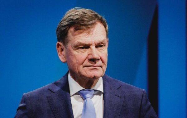 FOKUS – Wadephul viziton Otavën për