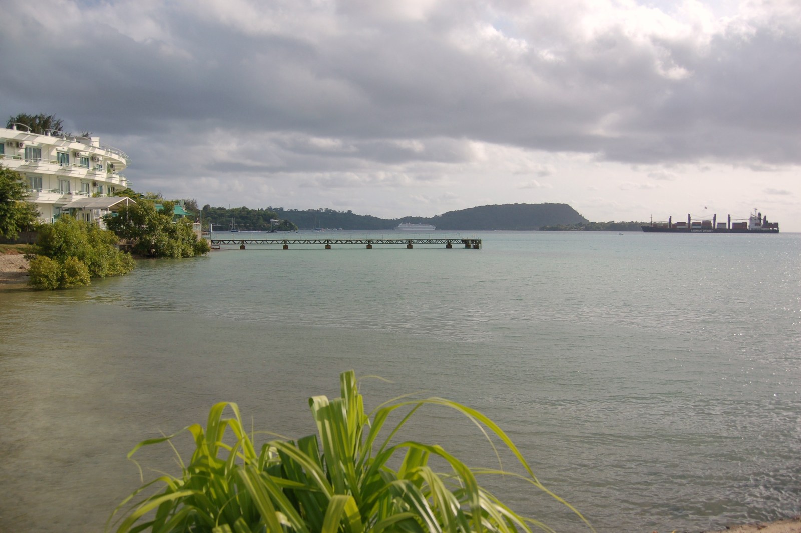 Port Vila, Vanuatu — ishulli i Paqësorit ku FBI arrestoi tregtarin e artit Inigo Philbrick