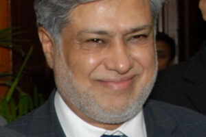 Ministri i Jashtëm pakistanez Ishaq Dar