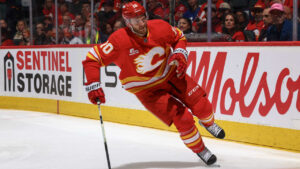 Jonathan Huberdeau ndjehet mirë  por nuk do të nisë stërvitjen me Calgary Flames