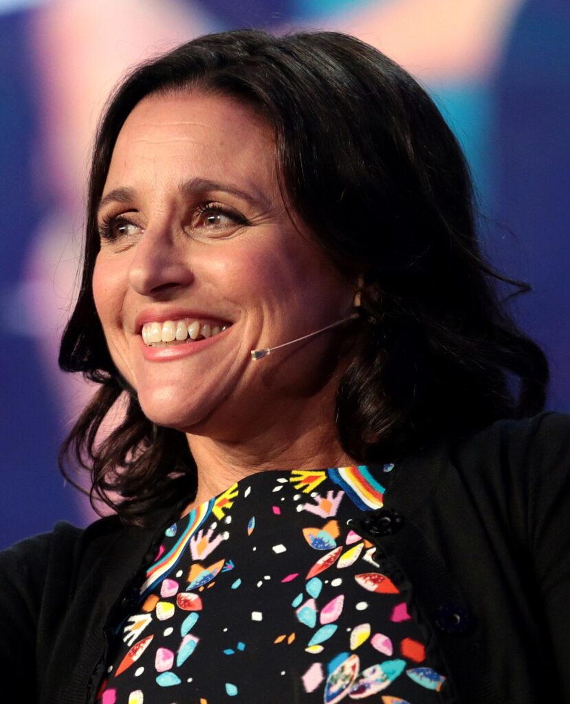 «Other Desert Cities» nis sonte shfaqjet në Broadway  Julia Louis Dreyfus debuton përkrah Ed Harris it dhe Allison Janney t