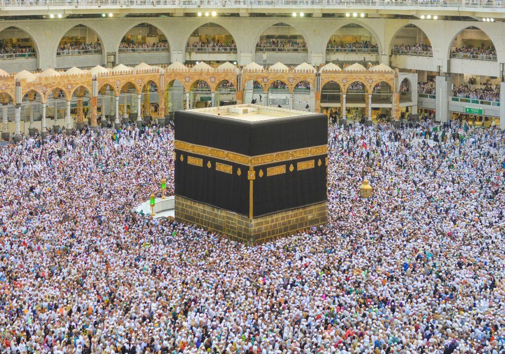 Emiratet e Bashkuara Arabe dënojnë tentativën e Huthi t ndaj Mekës   shkelje e sovranitetit saudit 