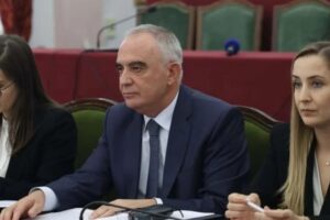 intime të personave publikë në