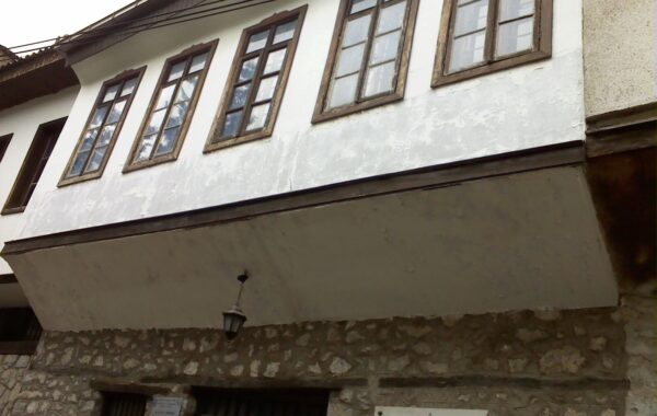Shtëpia e Vllado Maleskit në Strugë — foto ilustruese