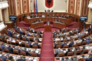 heqjen nga rendi i ditës