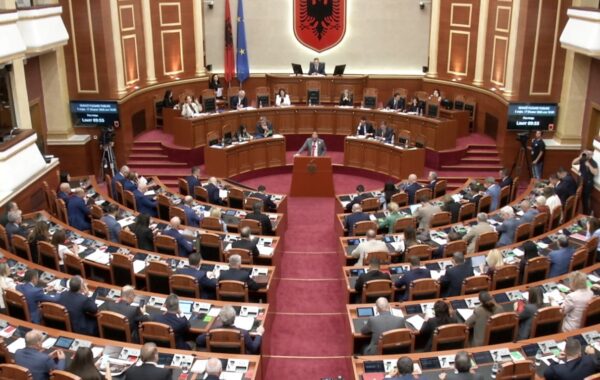 heqjen nga rendi i ditës