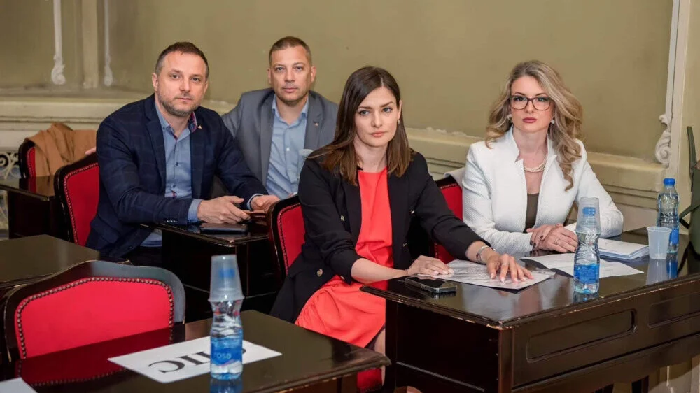 LSV Vojvođani kërkon heqjen e shtetësisë dhe ndalimin e hyrjes për serbët me shtetësi të dyfishtë që nuk jetojnë në Serbi