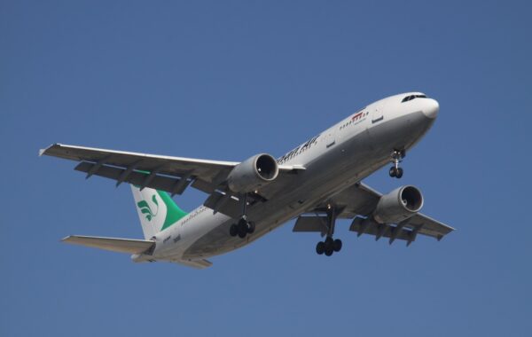 Avion Airbus A300 i linjës iraniane Mahan Air
