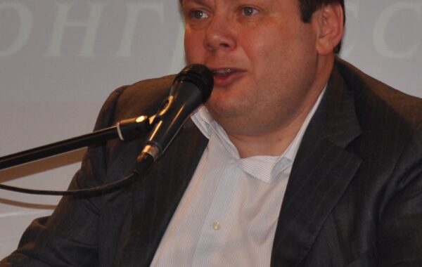 Mikhail Fridman, bashkëthemelues i konglomeratit rus Alfa-Group