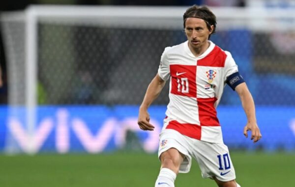 Modric do të vazhdojë aventurën