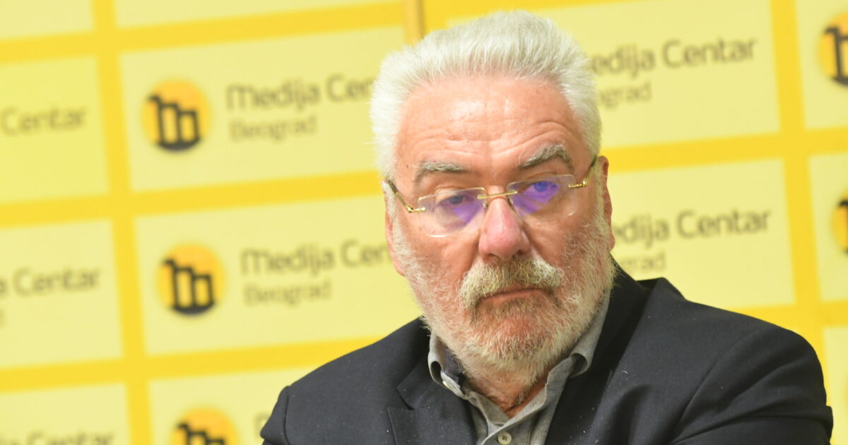 Branimir Nestoroviç në konferencë për media