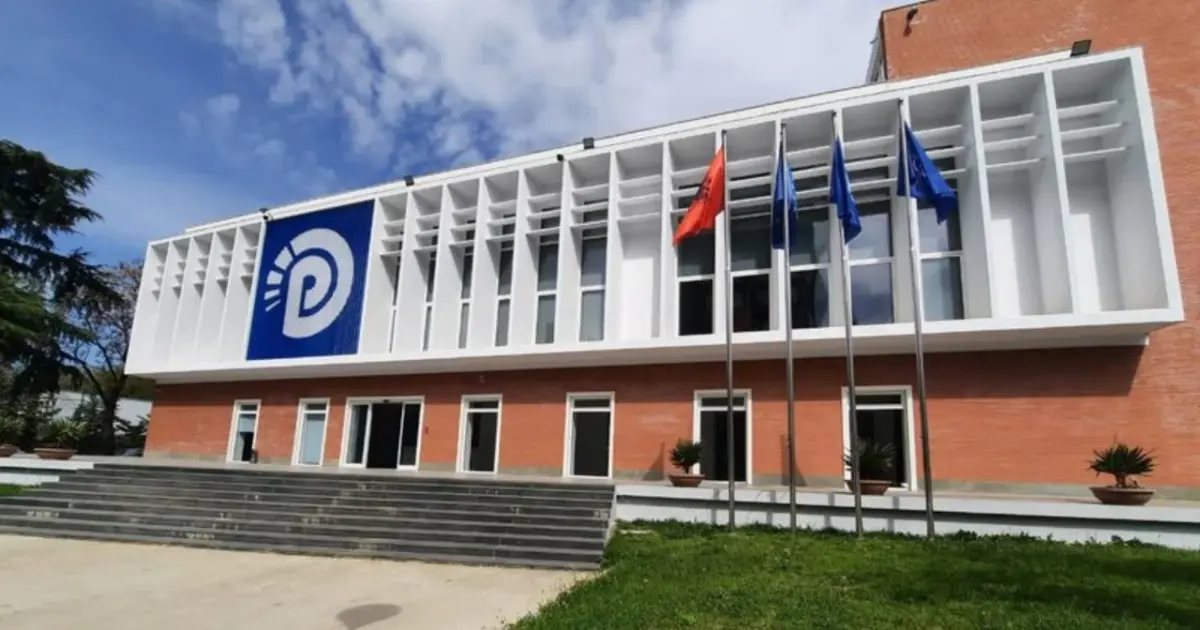 ndryshimin e rendit të